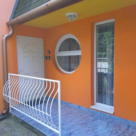 Berkenye Apartman Lägenhet Zalakaros Exteriör bild